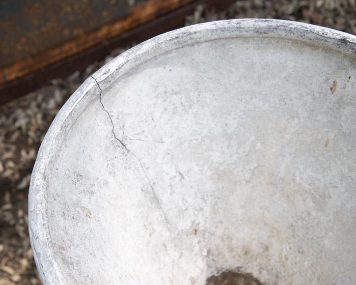 Pair of planters model Pair of planters model