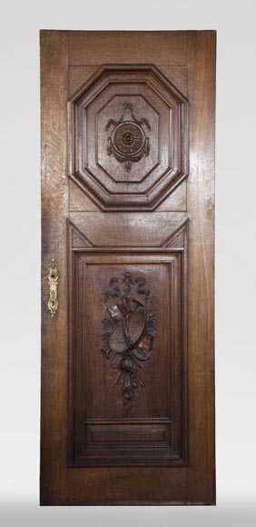 Simple door in carved oak in the Napoleon III style Simple door in carved oak in the Napoleon III style-0