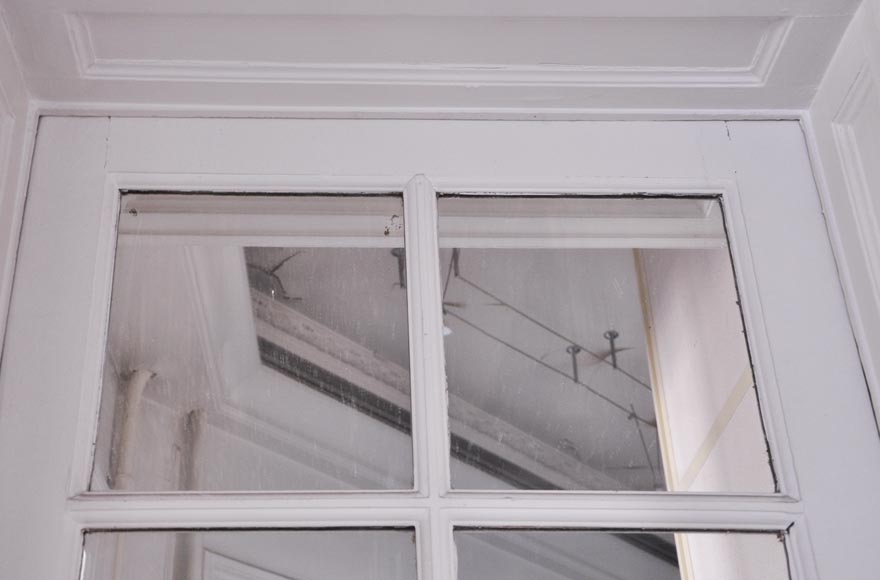 Simple door with small mirrors Simple door with small mirrors-1