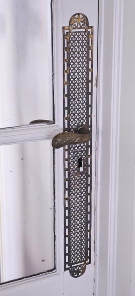 Simple door with small mirrors Simple door with small mirrors-2