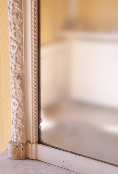 Antique Regency style trumeau with an openwork pediment adorned with a large shell Antique Regency style trumeau with an openwork pediment adorned with a large shell-5