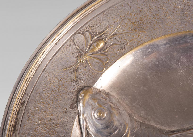 Silver plated metal plate with japanese decoration of a carp and insects Silver plated metal plate with japanese decoration of a carp and insects-2