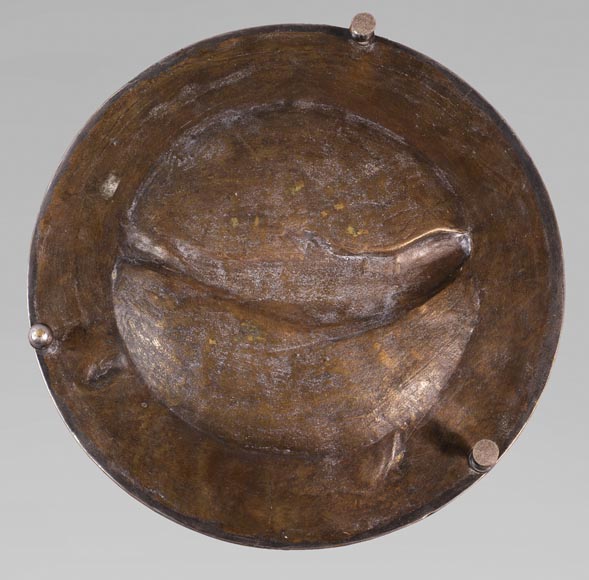 Silver plated metal plate with japanese decoration of a carp and insects Silver plated metal plate with japanese decoration of a carp and insects-6