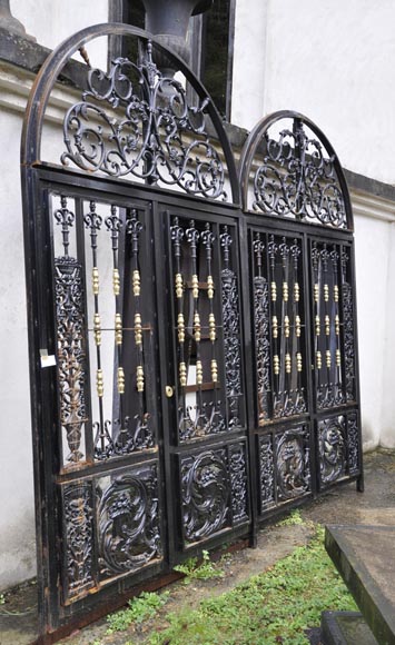 Set of four modern cast iron double doors in the style of 18th century gates-1