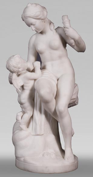 Etienne Maurice FALCONET (from) - Venus removing Cupid's quiver, in Carrara marble Etienne Maurice FALCONET (from) - Venus removing Cupid's quiver, in Carrara marble-0