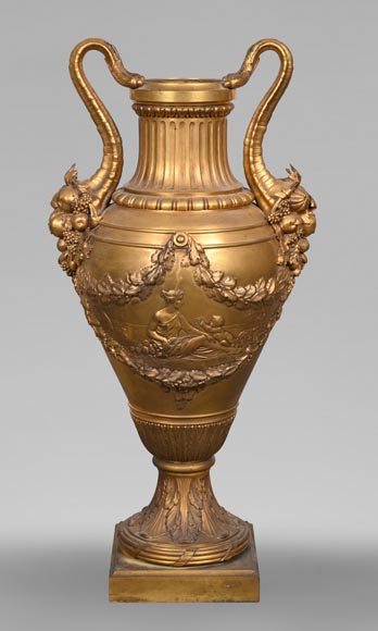 Ferdinand Barbedienne (1810-1892), Large Antique-Style Gilt Bronze Vase Ferdinand Barbedienne (1810-1892), Large Antique-Style Gilt Bronze Vase-0