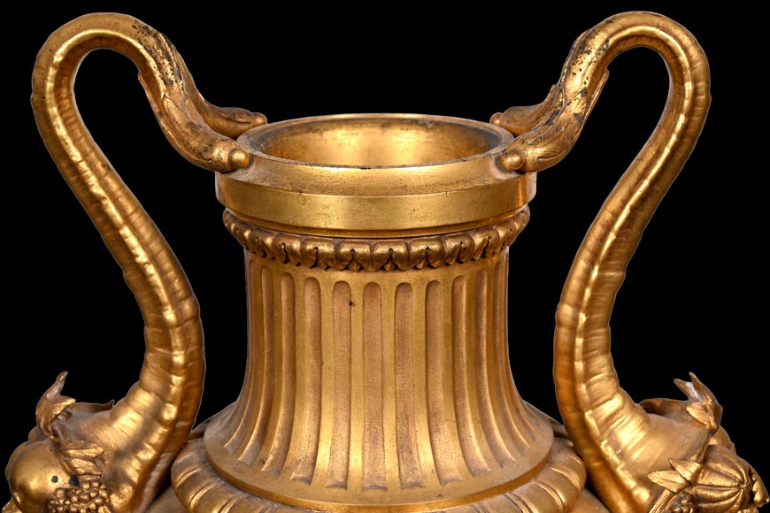 Ferdinand Barbedienne (1810-1892), Large Antique-Style Gilt Bronze Vase Ferdinand Barbedienne (1810-1892), Large Antique-Style Gilt Bronze Vase-2