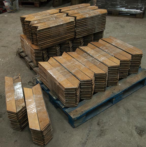 Lot of about 19 m2 of antique Point de Hongrie oak parquet flooring Lot of about 19 m2 of antique Point de Hongrie oak parquet flooring-0
