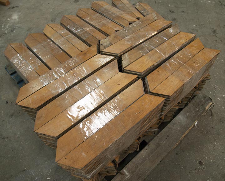 Lot of about 19 m2 of antique Point de Hongrie oak parquet flooring Lot of about 19 m2 of antique Point de Hongrie oak parquet flooring-2