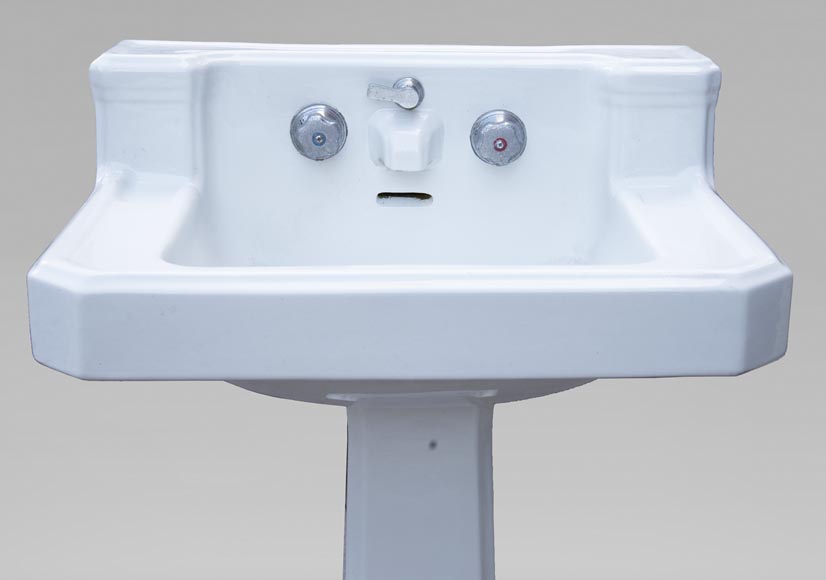 Earthenware washbasin on column Earthenware washbasin on column-2