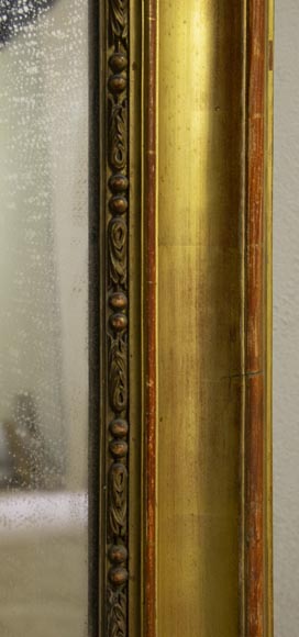 Antique Louis XVI style gilded trumeau decorated with a frieze of pearls Antique Louis XVI style gilded trumeau decorated with a frieze of pearls-3