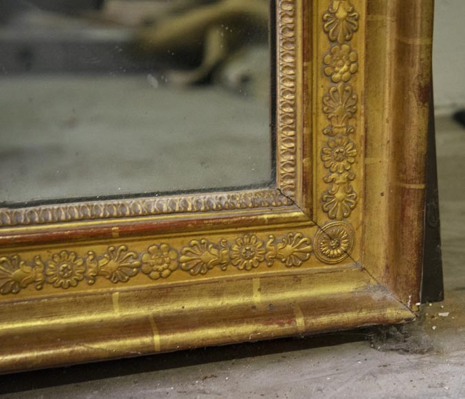 Antique Restoration period trumeau decorated with flower friezes Antique Restoration period trumeau decorated with flower friezes-5