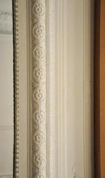 Small trumeau painted in white with roses Small trumeau painted in white with roses -3