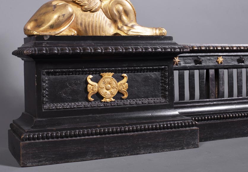 Two-patina bronze winged sphinx fire fender Two-patina bronze winged sphinx fire fender-5