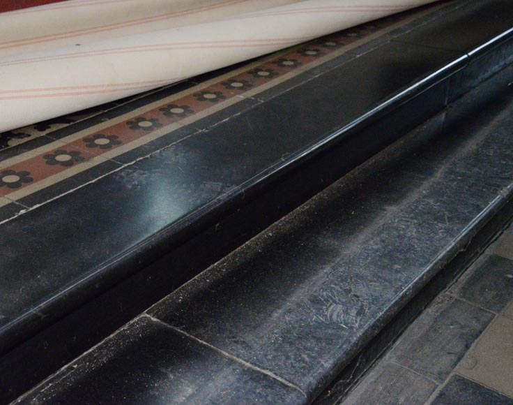 Set of steps in fine black marble Set of steps in fine black marble-1