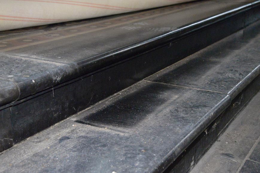 Set of steps in fine black marble Set of steps in fine black marble-2
