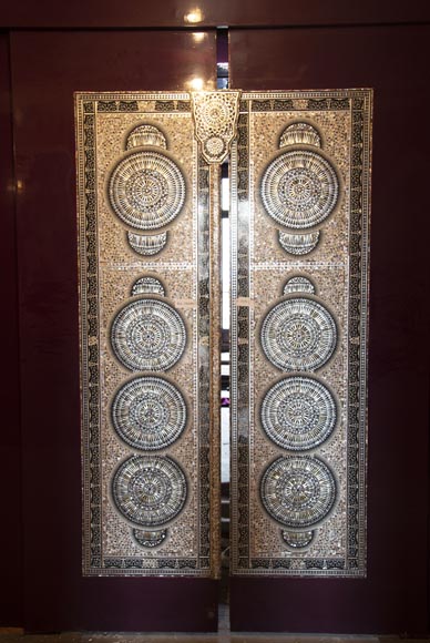 Pair of lacquered sliding double doors with mother-of-pearl decor Pair of lacquered sliding double doors with mother-of-pearl decor-6