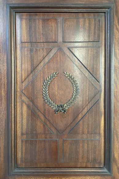 Set of Empire-style mahogany and bronze panelling and bookcases Set of Empire-style mahogany and bronze panelling and bookcases-10