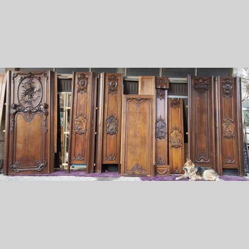 Set of carved oak panelling from the end of the 19th century