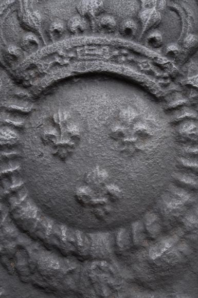 Louis XV period fireback with the coat of arms of France Louis XV period fireback with the coat of arms of France-2