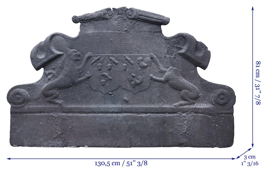 Antique fireback with lion and deer from the 17th century Antique fireback with lion and deer from the 17th century-10