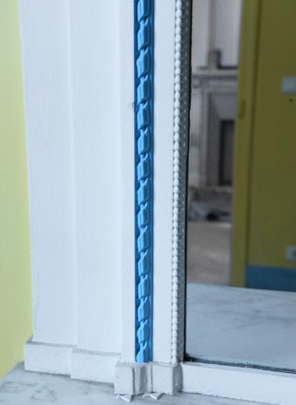 Antique Louis XVI style trumeau painted with a wreath of flowers Antique Louis XVI style trumeau painted with a wreath of flowers-3