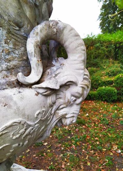 François GIRARDON (after) - Reconstituted stone vase François GIRARDON (after) - Reconstituted stone vase-4