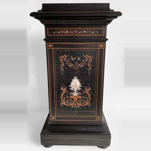 Charles Hunsinger (attributed to), Beautiful presentation stand with a marquetry decor, circa 1870-1880