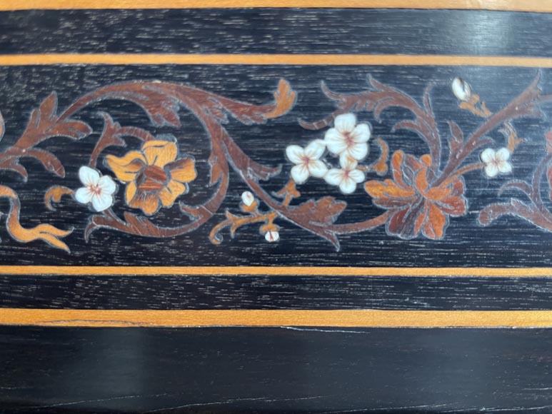 Charles Hunsinger (attributed to), Beautiful presentation stand with a marquetry decor, circa 1870-1880 Charles Hunsinger (attributed to), Beautiful presentation stand with a marquetry decor, circa 1870-1880-9