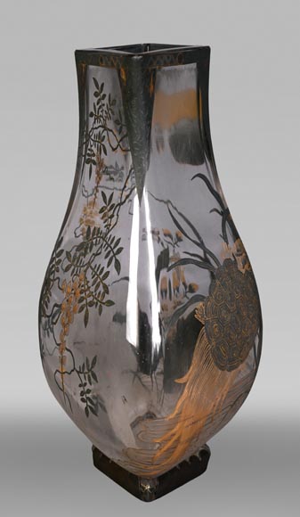 The Escalier de Cristal, a baluster vase on a bronze stand and a pair of bamboo vases in Japonesque crystal The Escalier de Cristal, a baluster vase on a bronze stand and a pair of bamboo vases in Japonesque crystal-3