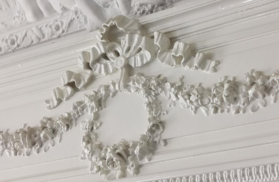 Louis XVI style overmantel in painted wood and stucco with flowers garlands Louis XVI style overmantel in painted wood and stucco with flowers garlands-2