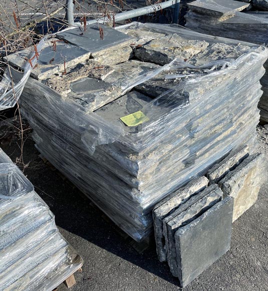 Large 280m² set of black stone tiles from Soignies, 19th century Large 280m² set of black stone tiles from Soignies, 19th century-10