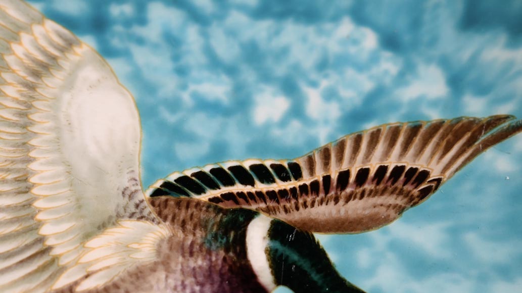 Théodore DECK (1823-1891), Earthenware dish with a flying mallard Théodore DECK (1823-1891), Earthenware dish with a flying mallard-2