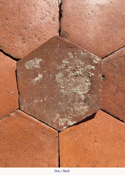 Lot of around 10.5 m² of antique hexagonal terracotta tiles, 19th century Lot of around 10.5 m² of antique hexagonal terracotta tiles, 19th century-3