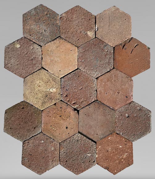 Batch of 9,5 m² of antique hexagonal terracotta tiles, 19th century Batch of 9,5 m² of antique hexagonal terracotta tiles, 19th century-0