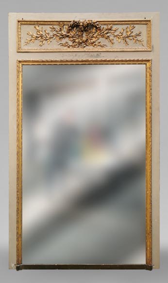 Louis XVI period gilt wood overmantel with a double crown of flowers and olive tree branches Louis XVI period gilt wood overmantel with a double crown of flowers and olive tree branches-0