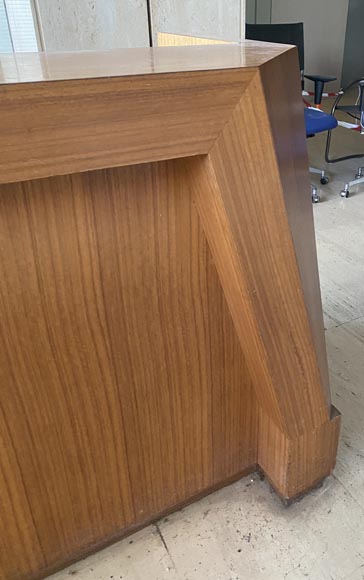 Important reception counter covering of veneer, second half of the 20th century Important reception counter covering of veneer, second half of the 20th century-3