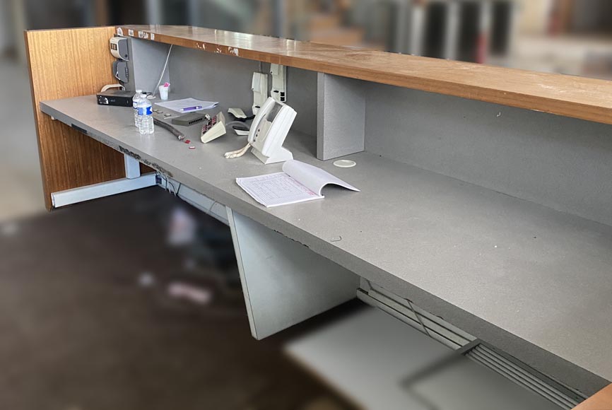 Important reception counter covering of veneer, second half of the 20th century Important reception counter covering of veneer, second half of the 20th century-4