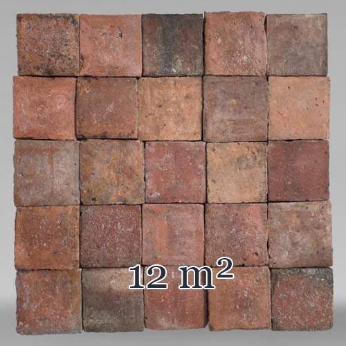 Set of around 19 m² of terracotta floor tiles in square shape