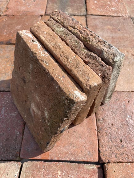 Set of around 19 m² of terracotta floor tiles in square shape Set of around 19 m² of terracotta floor tiles in square shape-3