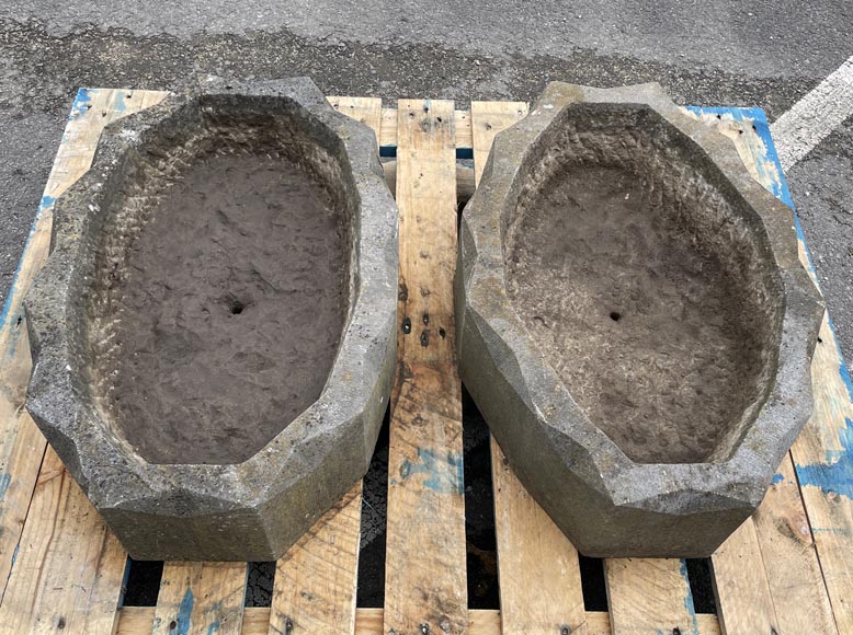 Pair of oval planters in stone Pair of oval planters in stone-3