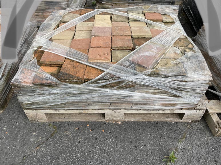 Set of around 13,5 m² of terracotta floor tiles Set of around 13,5 m² of terracotta floor tiles-7