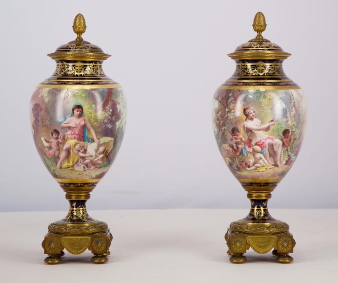 MANUFACTURE DE SÈVRES and Charles LABARRE (painter) - Pair of porcelain vases mounted in gilt bronze, circa 1890 MANUFACTURE DE SÈVRES and Charles LABARRE (painter) - Pair of porcelain vases mounted in gilt bronze, circa 1890-2