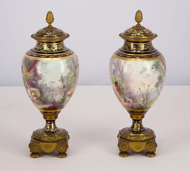 MANUFACTURE DE SÈVRES and Charles LABARRE (painter) - Pair of porcelain vases mounted in gilt bronze, circa 1890 MANUFACTURE DE SÈVRES and Charles LABARRE (painter) - Pair of porcelain vases mounted in gilt bronze, circa 1890-10