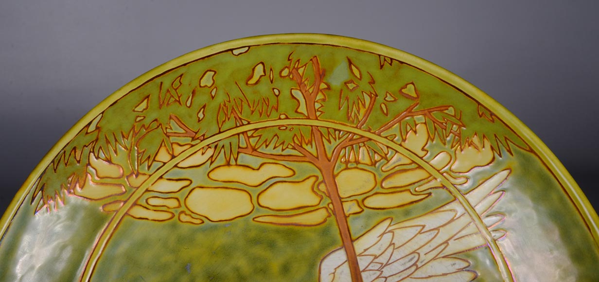 VILMOS ZSOLNAY (attributed to), Earthenware plate with a swan decoration, late 19th century VILMOS ZSOLNAY (attributed to), Earthenware plate with a swan decoration, late 19th century-4