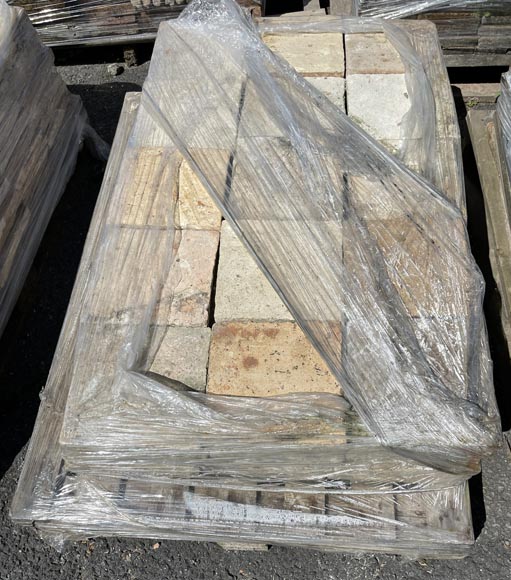 Small batch of around 4 m² of terracotta floor tiles Small batch of around 4 m² of terracotta floor tiles-5