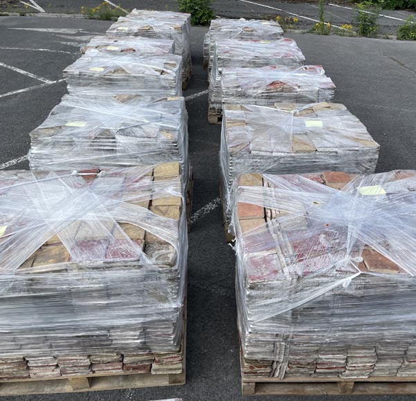 Important set of around 330 m² of terracotta floor tiles Important set of around 330 m² of terracotta floor tiles-4
