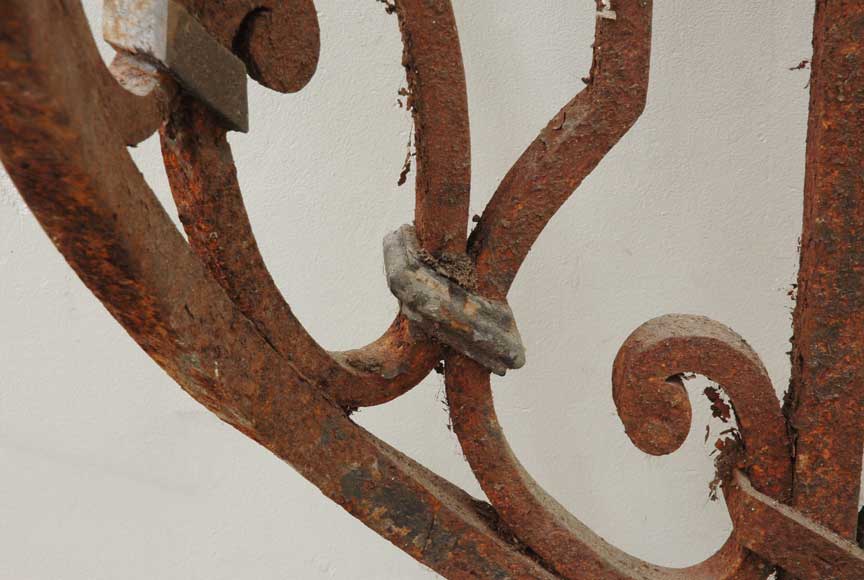 Napoleon III wrought iron bannister Napoleon III wrought iron bannister-4