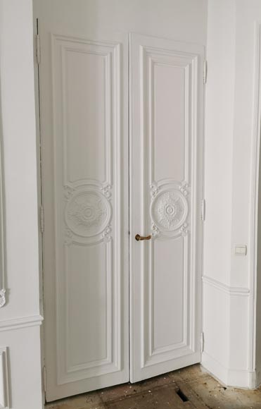 Pair of Régence style double dual-sided doors with roses Pair of Régence style double dual-sided doors with roses-1