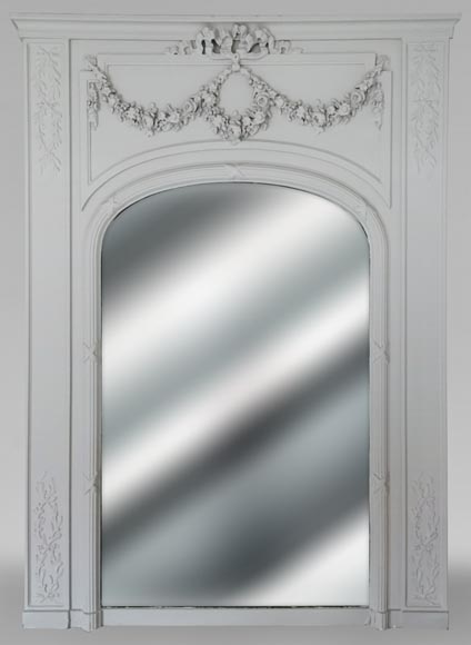 Louis XVI style trumeau with a crown and garlands of flowers Louis XVI style trumeau with a crown and garlands of flowers-0